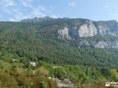 Valles Occidentales; Hecho y Ansó; arctic gredos embalse la jarosa ruta cascadas del purgatorio la m